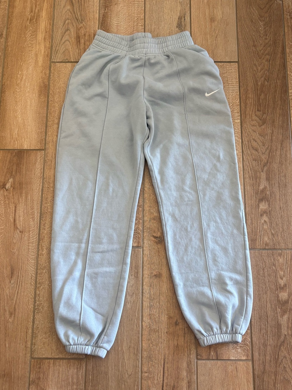 womens nike sweatpants